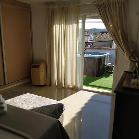 Semesterbostad Calida *