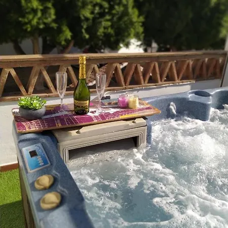 Calida Semesterbostad *