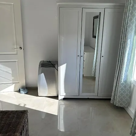 Calida Semesterbostad Coín